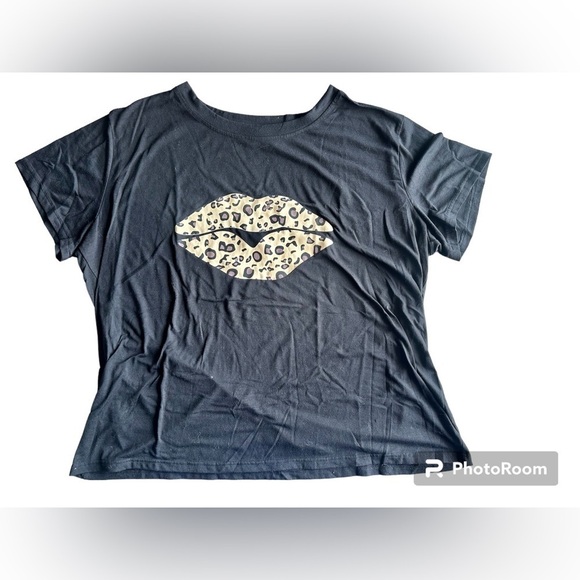 celkuser Tops - Celkuser Leopard Print Lips 3XL​​​​​​​